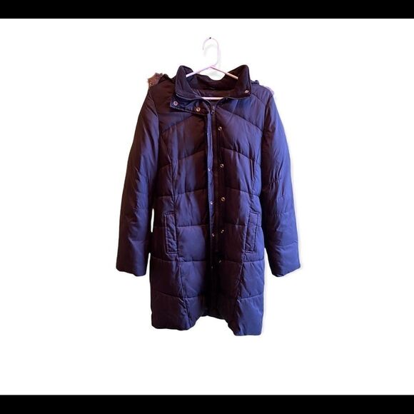 EUC GAP hooded winter jacket in black - Picture 2 of 15